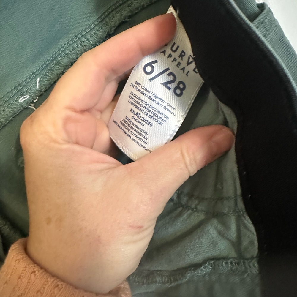 Bundle Of Two Size 6 Pants - image 3